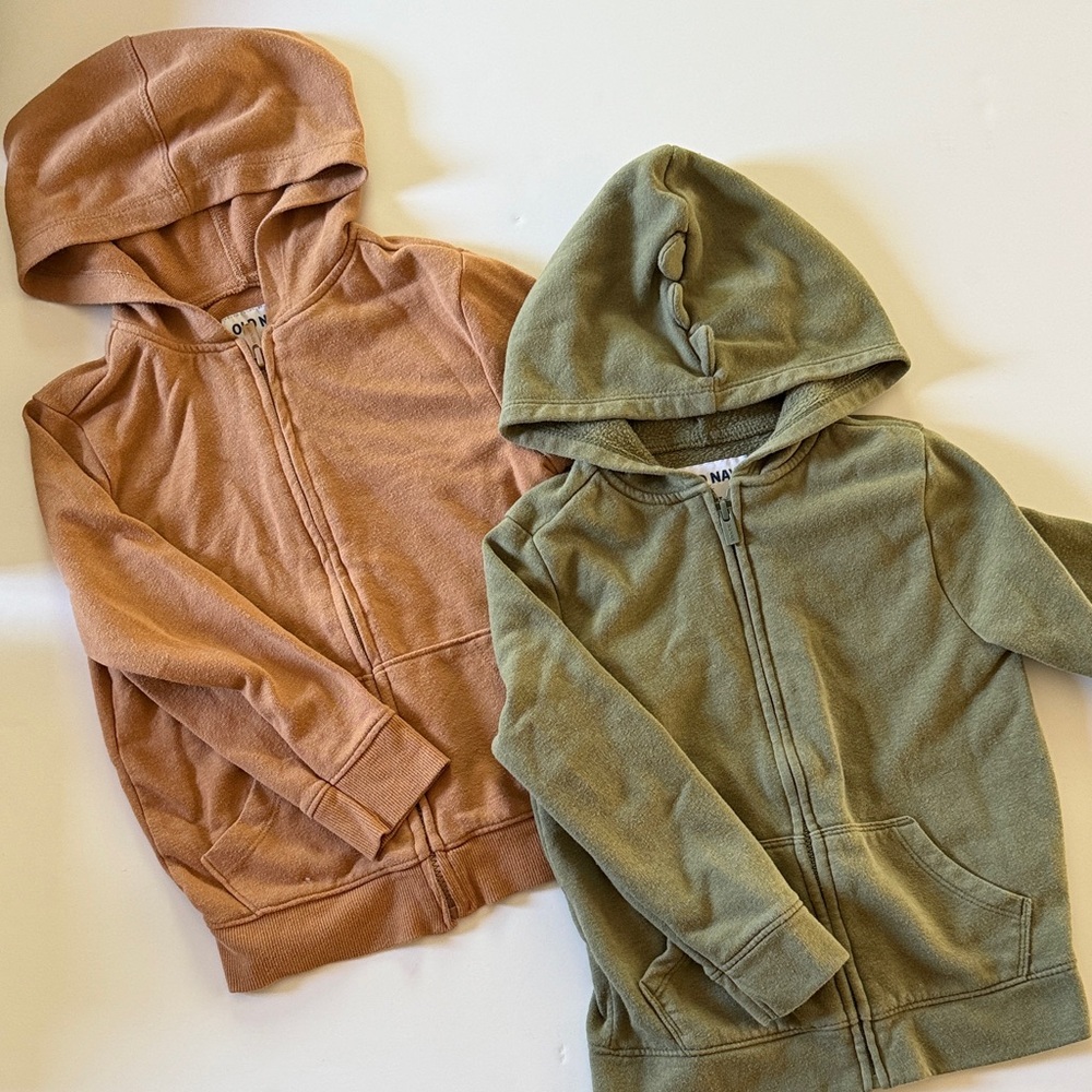 Old Navy 5T Hooded Zip-Up Sweatshirts